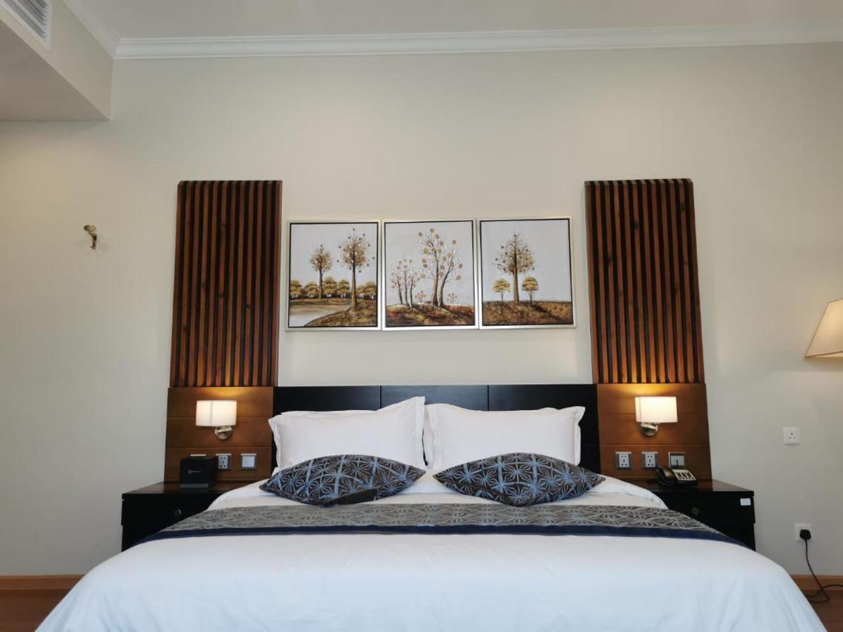 Tripper Inn Dammam Bagian luar foto