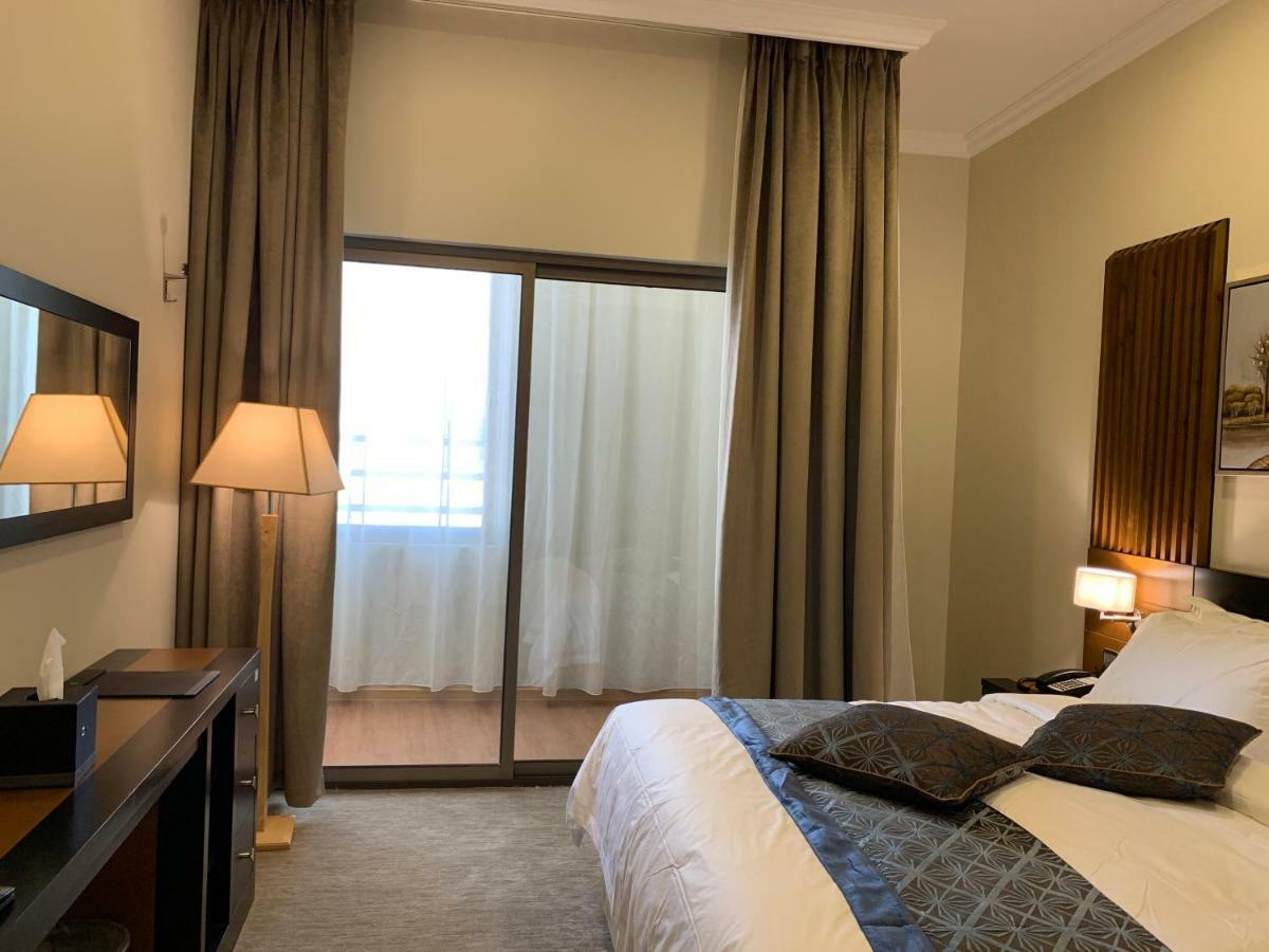 Tripper Inn Dammam Bagian luar foto